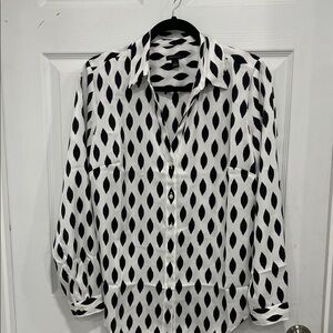 Ann Taylor Leaf Patterned Button Down Blouse